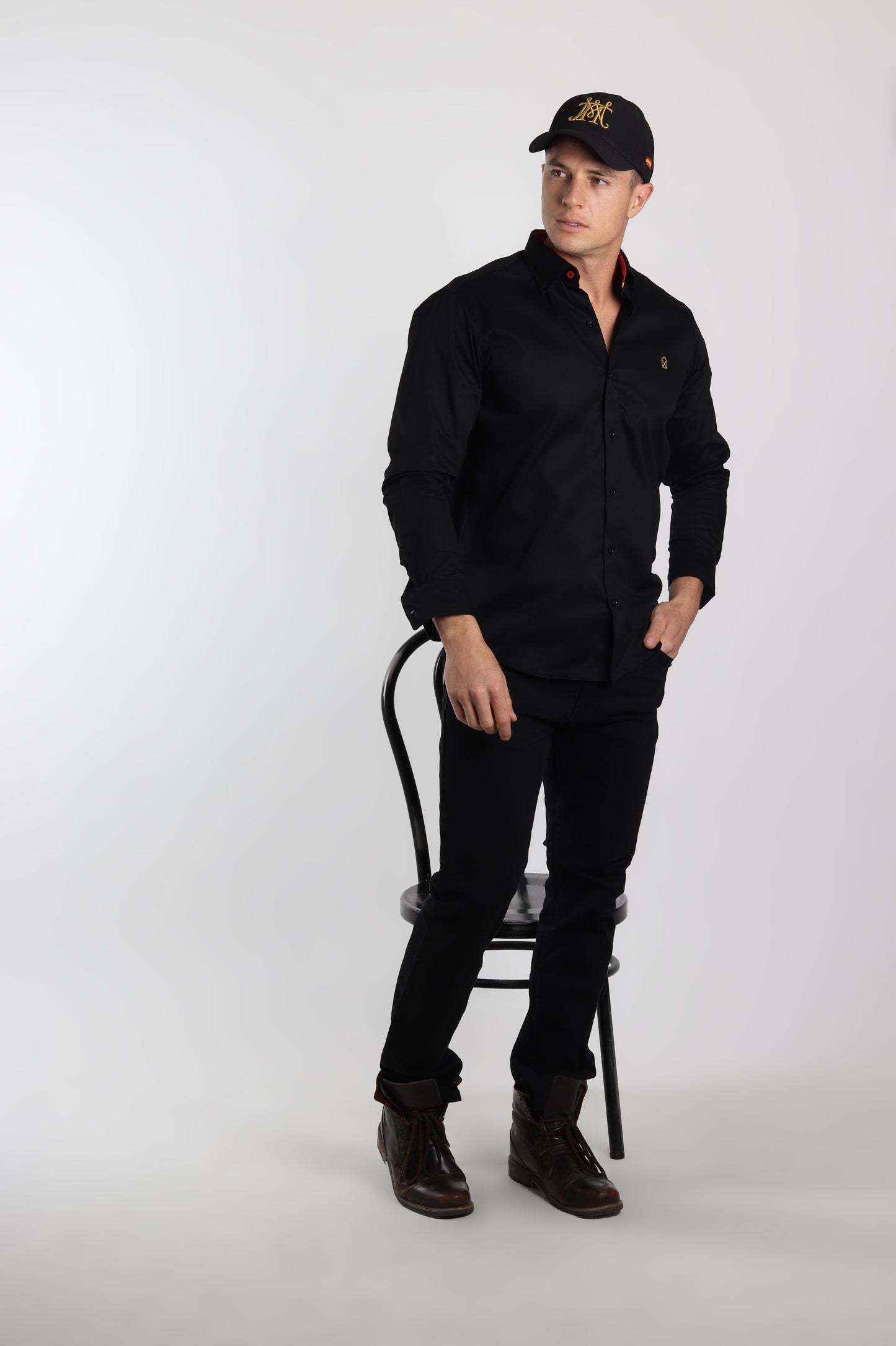 CAMISA NEGRA
