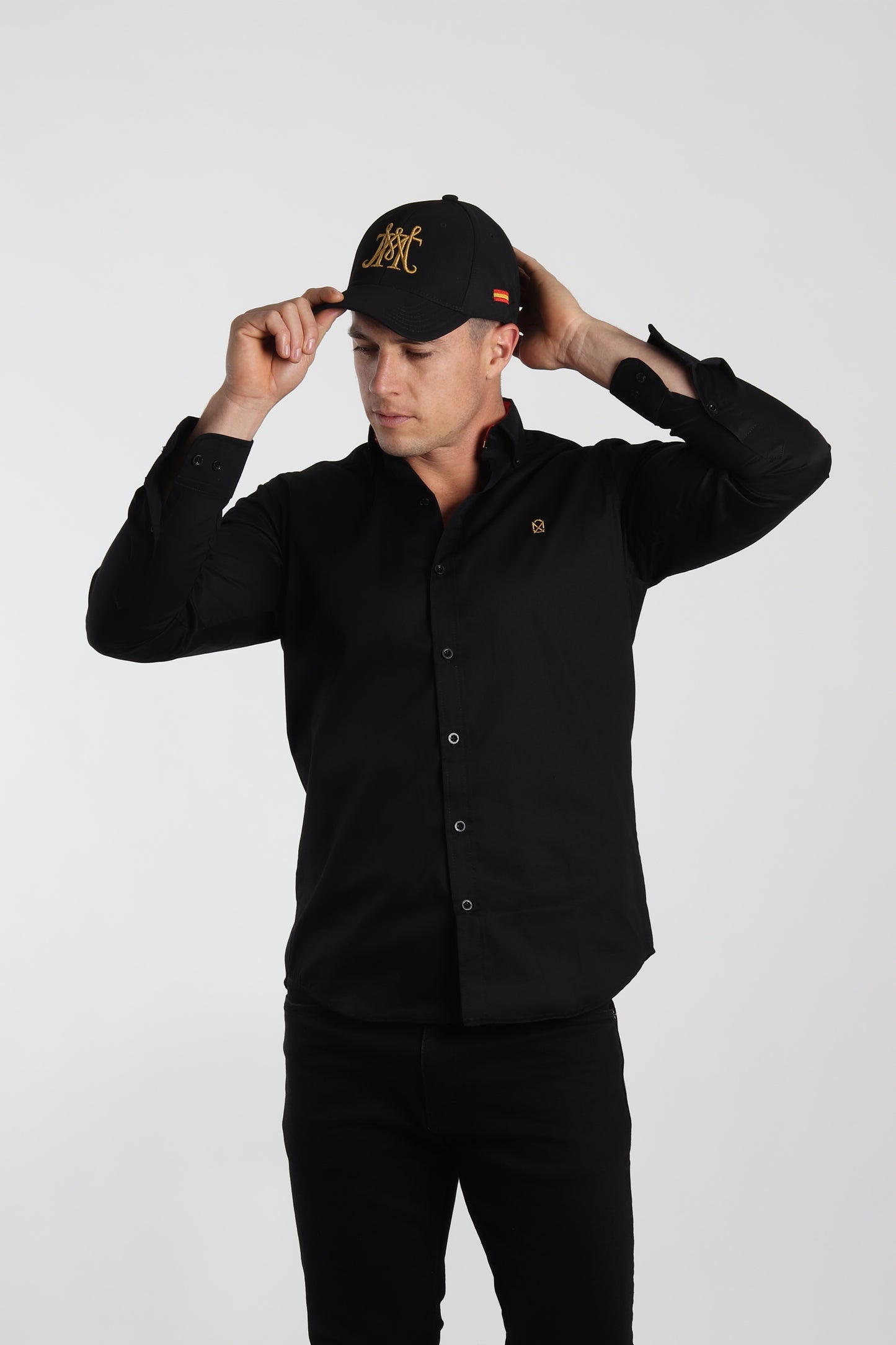 CAMISA NEGRA